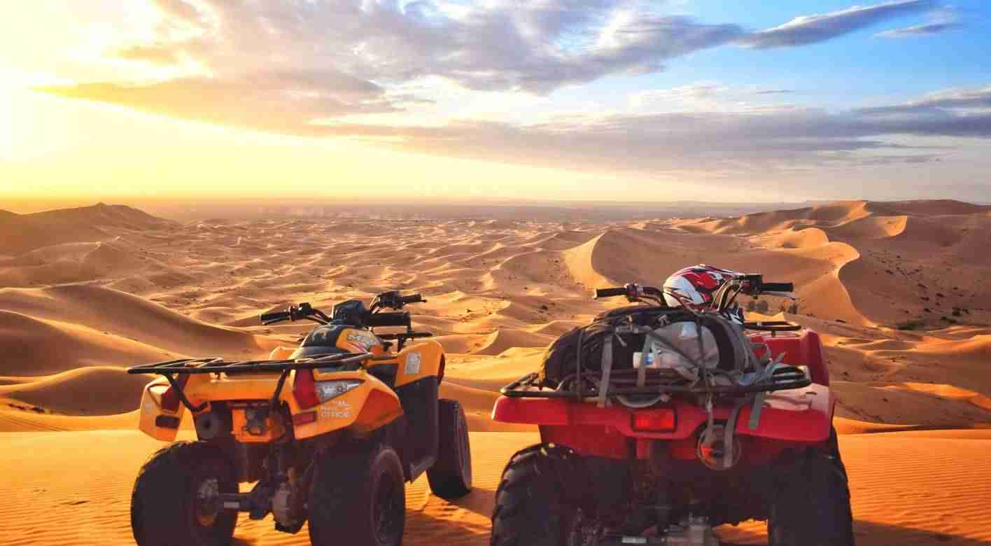 Paseos-de-cuatrimotos-en-el-desierto-de-Merzouga